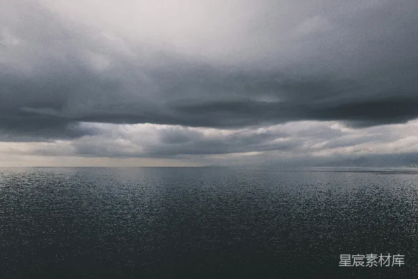 高清摄影 阴云密布的海景