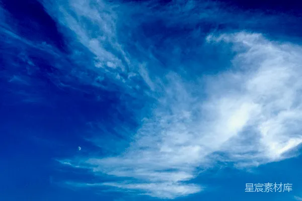 高清摄影 蓝天白云下的宁静时刻