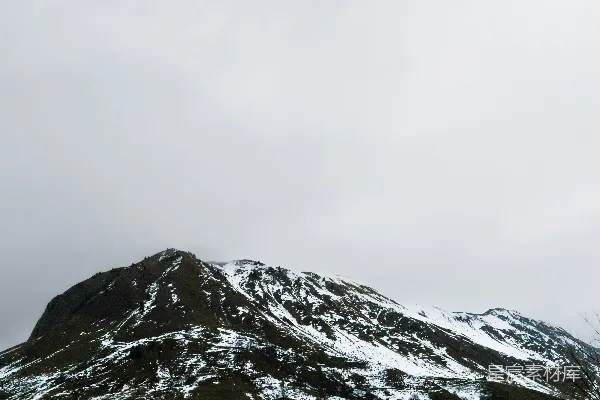 高清摄影 雪后的山峰