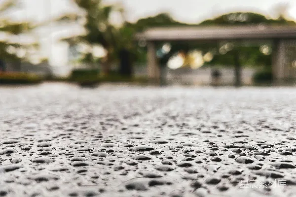 高清摄影 雨后路面的水珠
