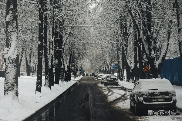 高清摄影 冬日雪景中的城市街道