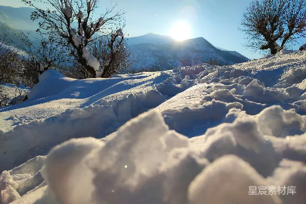 高清摄影 冬日阳光下的雪景