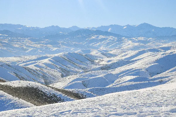 高清摄影 雪覆盖的山丘与山脉