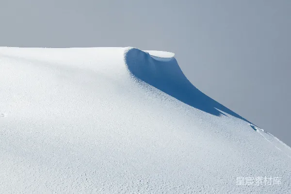 高清摄影 雪坡上的自然之手