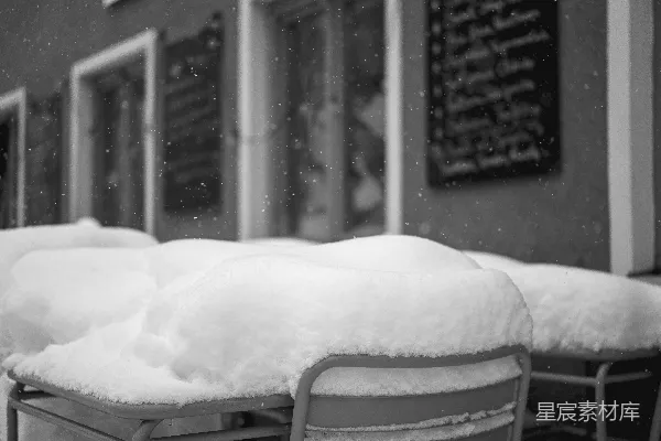 高清摄影 雪中的户外座椅