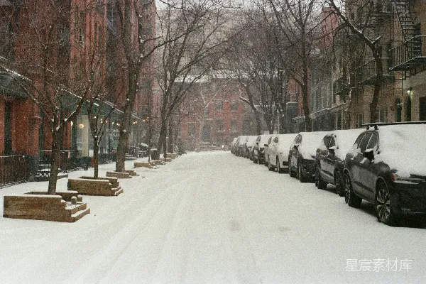 高清摄影 雪中的城市街道