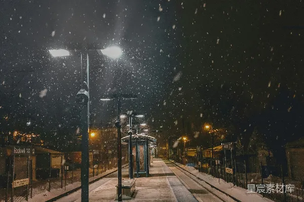 高清摄影 雪夜中的车站