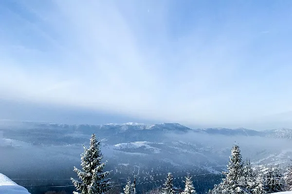 高清摄影 冬日晨雾中的雪景