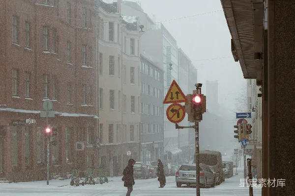 高清摄影 冬日雪景中的城市街景