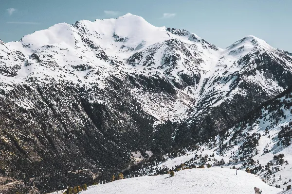 高清摄影 雪域中的滑雪者
