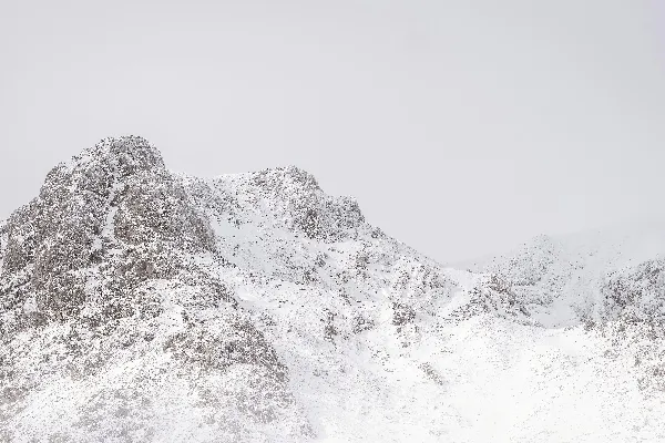 高清摄影 雪覆山峰