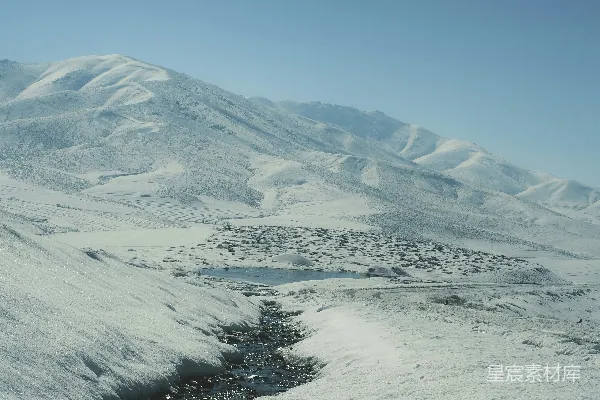 高清摄影 雪域小溪