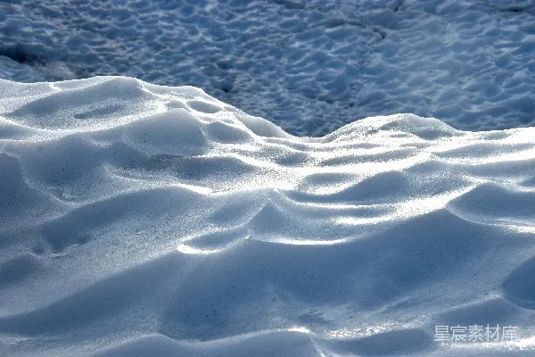 高清摄影 阳光下的雪纹