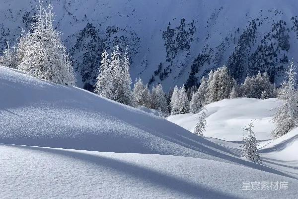 高清摄影 雪后的宁静山谷