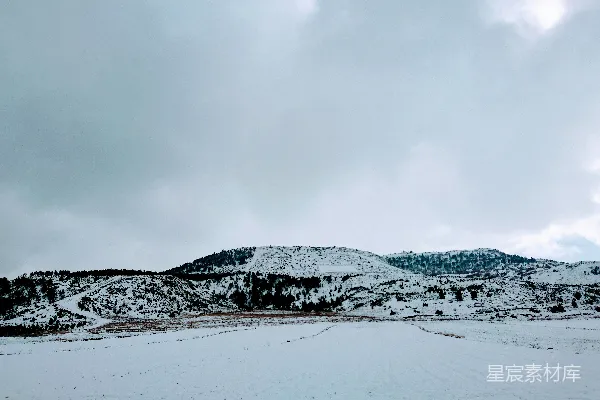 高清摄影 冬日山峦雪景
