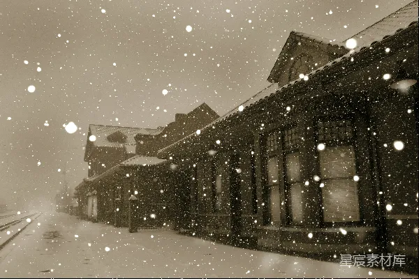 高清摄影 冬日雪景中的老建筑