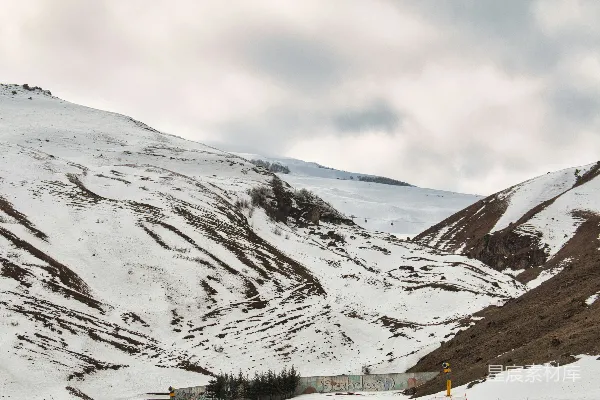 高清摄影 雪山缆车
