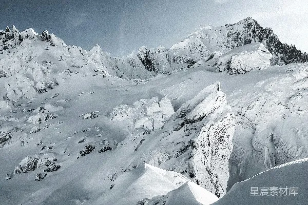 高清摄影 雪山之巅的静谧