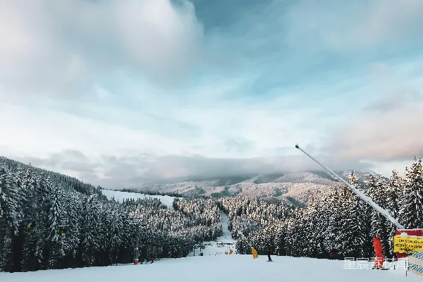 高清摄影 冬日滑雪胜地