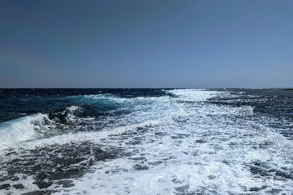 高清摄影 海浪与天空的交响曲