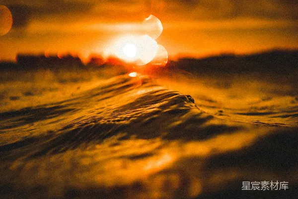 高清摄影 夕阳下的海浪
