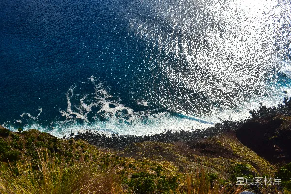 高清摄影 海岸线上的光影舞动