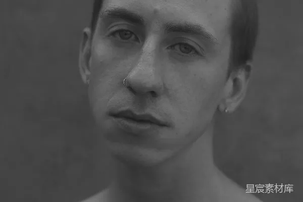 高清摄影 黑白肖像：深邃的眼神