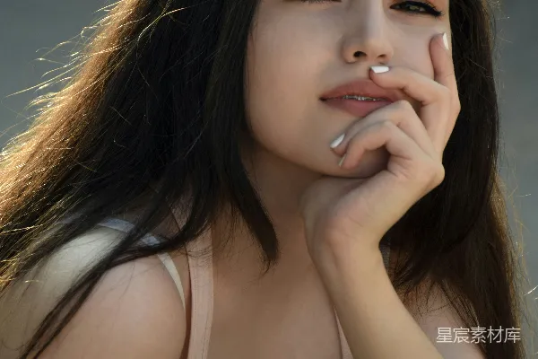 高清摄影 阳光下的思考