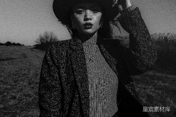 高清摄影 旷野中的时尚女性