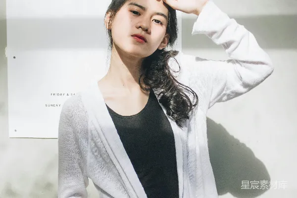 高清摄影 阳光下的青春姿态