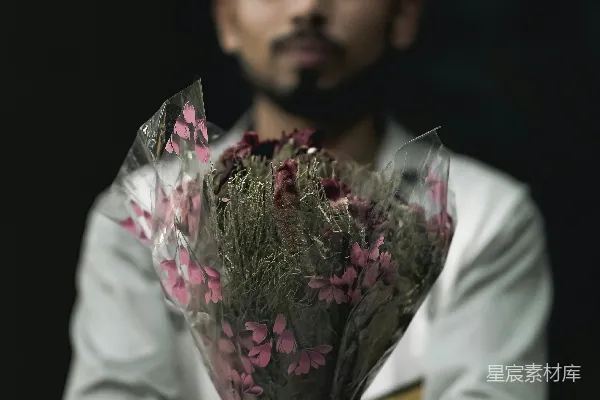 高清摄影 深情的花束
