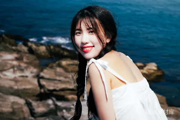 高清摄影 海边的夏日微笑