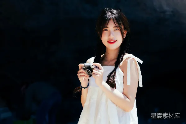 高清摄影 阳光下的摄影少女