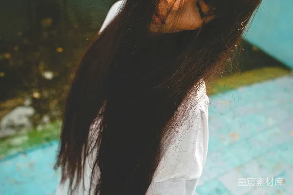 高清摄影 微风中的少女