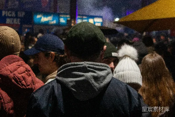 高清摄影 人群中的背影