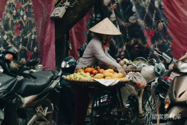 高清摄影 圣诞集市上的街头果贩