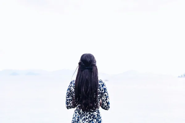 高清摄影 海边的背影