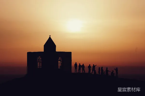高清摄影 夕阳下的教堂与剪影