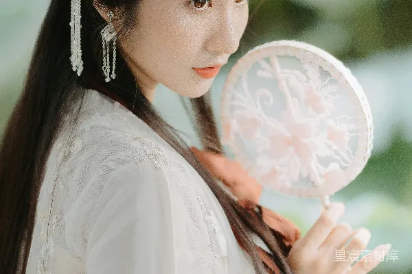 高清摄影 古典美人的诗意瞬间