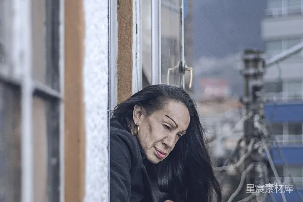 高清摄影 窗边的回忆