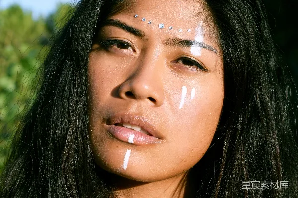 高清摄影 户外自然中的神秘女性