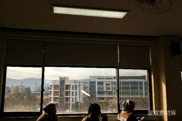高清摄影 窗边的午后时光
