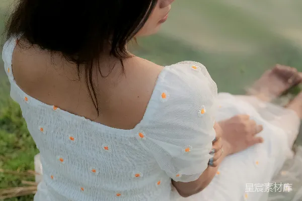 高清摄影 夏日傍晚的宁静时光