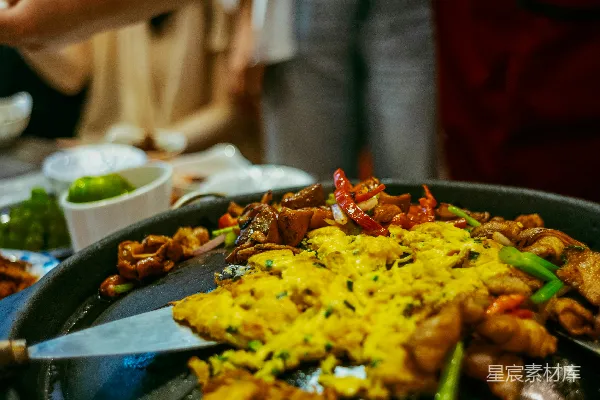 高清摄影 铁锅炖菜，共享美味