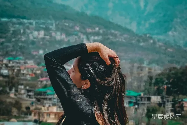 高清摄影 俯瞰山城的宁静时光