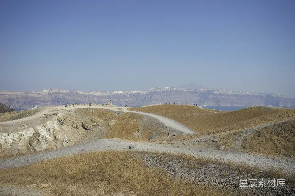高清摄影 圣托里尼岛的火山口步道
