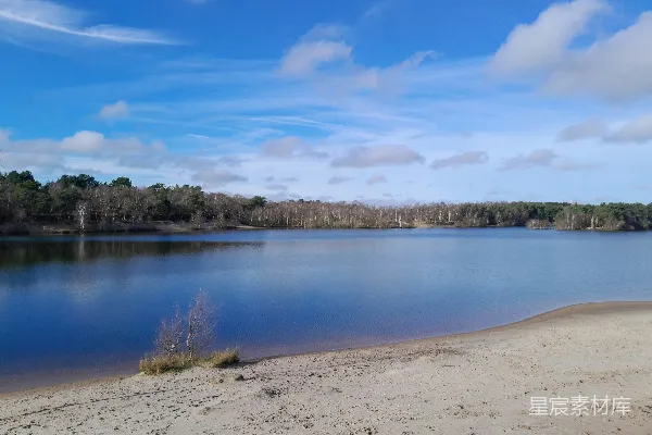 高清摄影 宁静湖畔的冬季风景