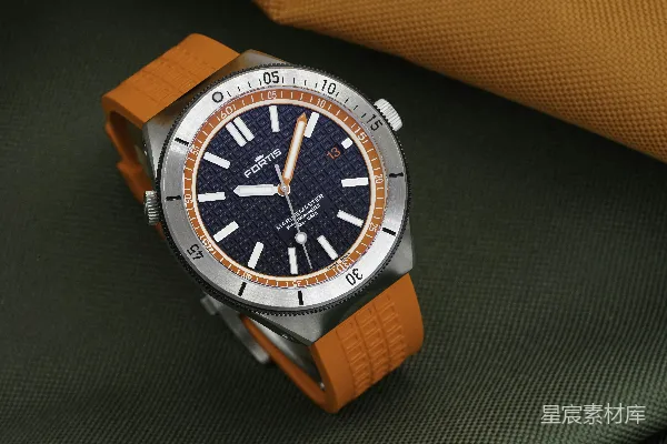 高清摄影 Fortis Marinemaster腕表