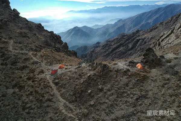 高清摄影 高山露营