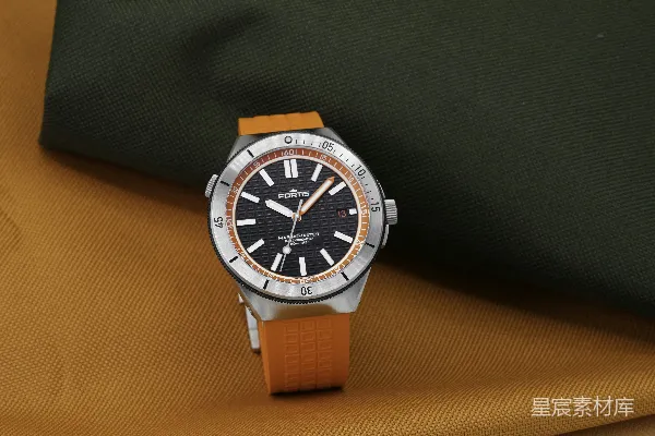高清摄影 时尚潜水表：FORTIS Marinemaster